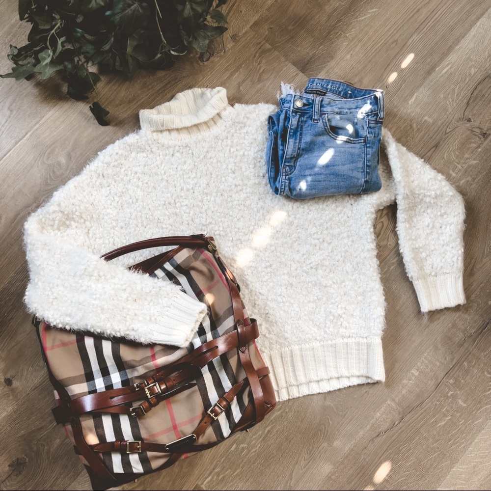 Express Sweater - Picture 3 of 6